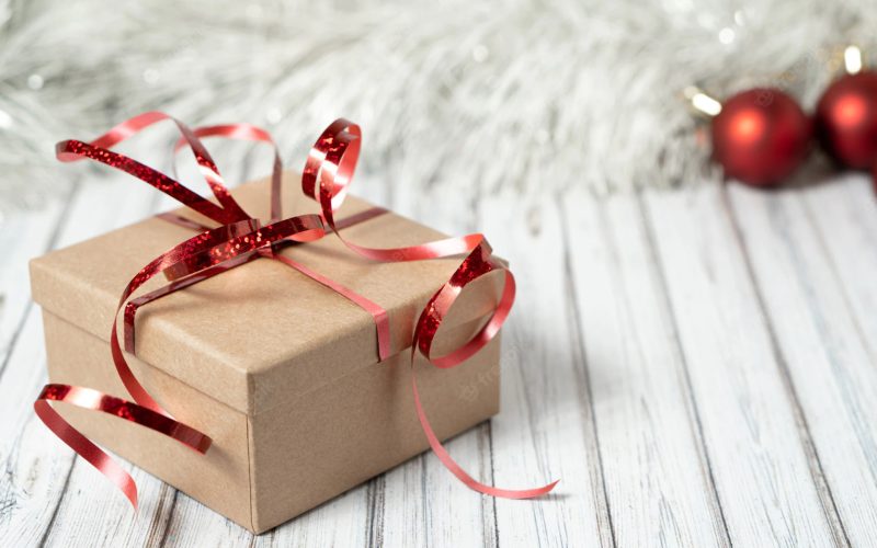 Save more on bulk – the advantages and risks of getting premium gift wholesales